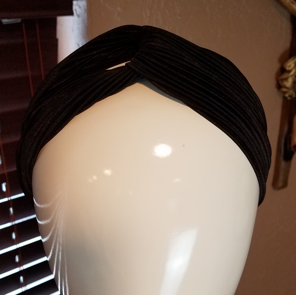 Handmade hair band.